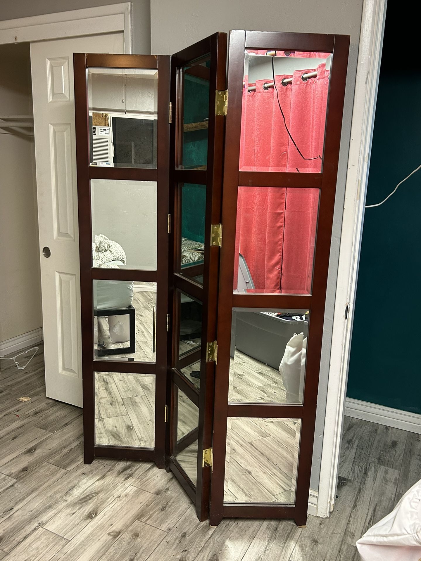 Mirror Room Divider