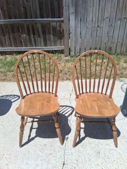 Set of 2 Windsor Wood Dining Chairs