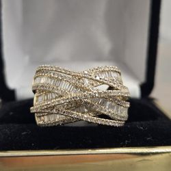 14kt Diamond Cluster Ring