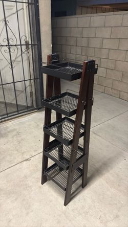 Corner stand