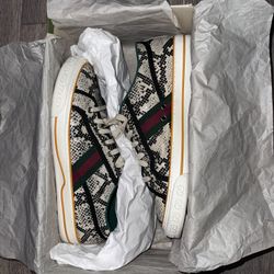 Gucci Hahaha Collection Size 10+