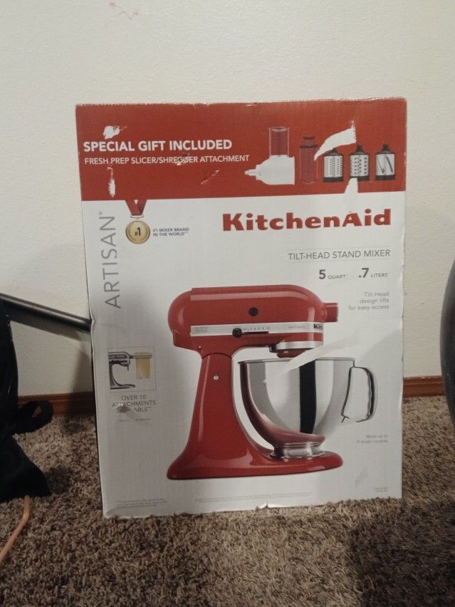 BRAND NEW KITCHEN AID 5.7 TILT-HEAD STAND MIXER