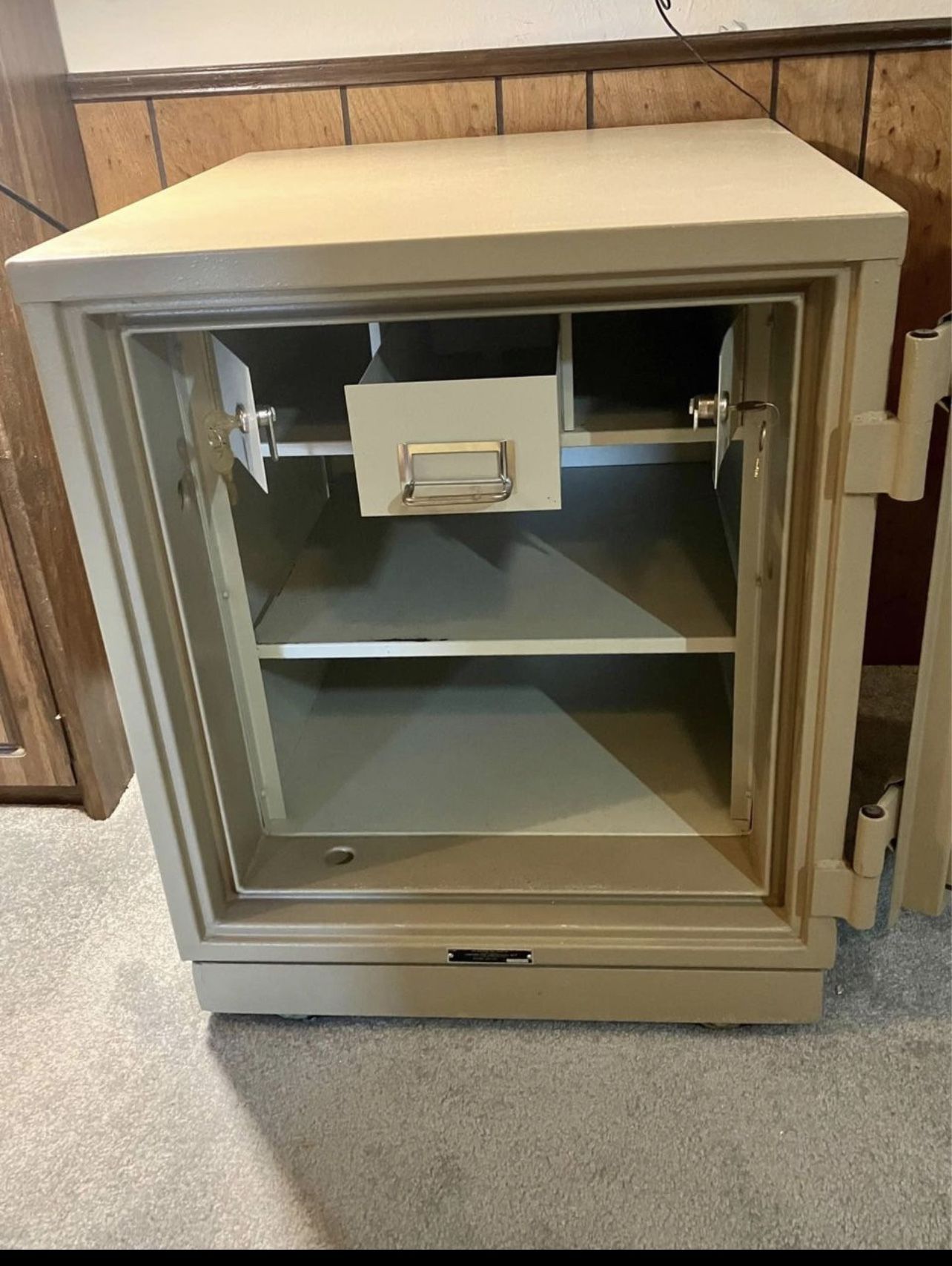 SCHWAB Safe
