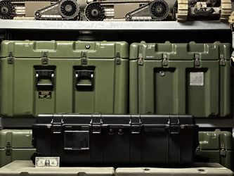 MILITARY PELICAN 1740 PROTECTOR LONG STORAGE CASE