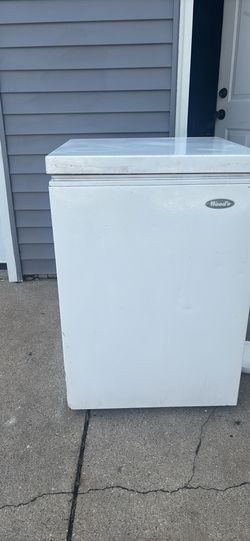 Chest freezer
