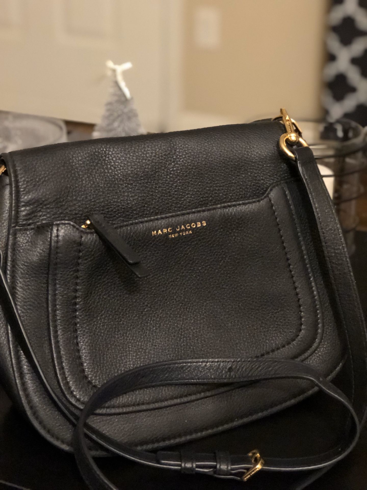 Authentic BRAND NEW hand Bag crossbody , BLACK LEATHER MARC JACOBS,