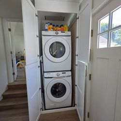 LIKE NEW WASHER DRYER SAMSUNG WHITE BARELY USED