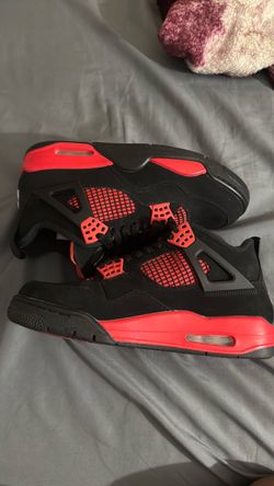 Air Jordan 4 Red Thunder Sneakers size 8 Box included