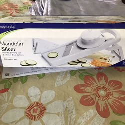 Mandolin slicer/veggie slicer