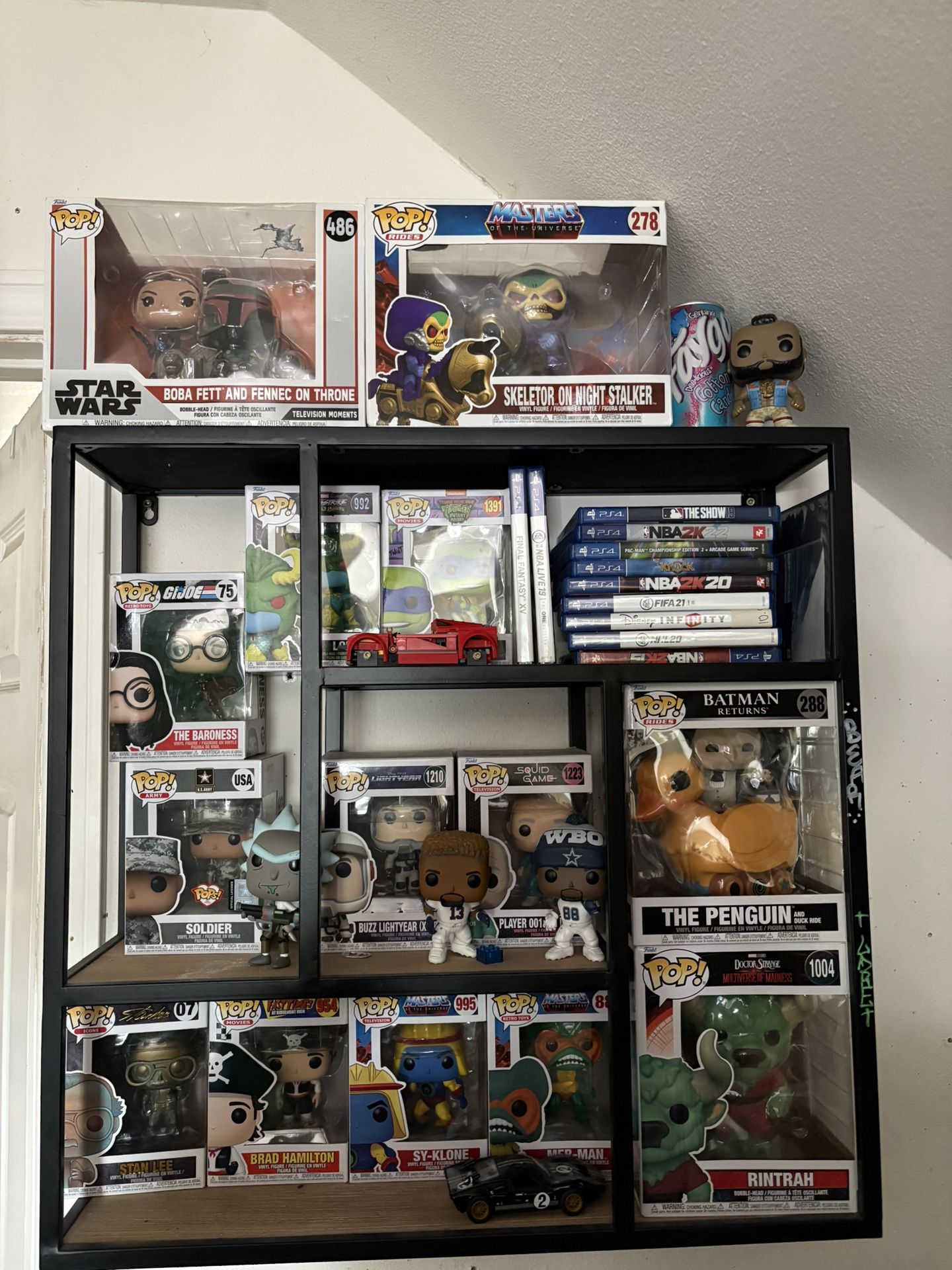 huge lot of funko pops and other collectibles