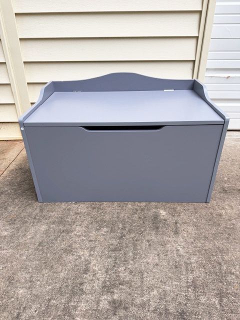 New, Firm, Badger Basket Bench Top Toy Box; Gray