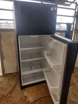 Refrigerator... 7 cubic feet (working and in perfect condition)