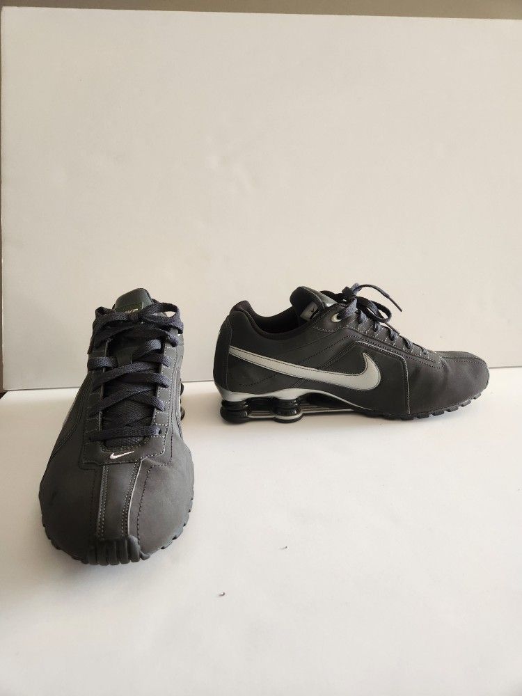 Nike Shox Conundrum Sneaker Size 11 Men for Sale in Jacksonville FL OfferUp