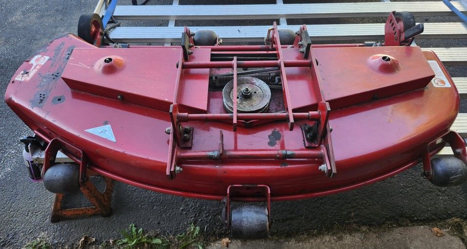 WHEELHORSE / TORO - 48" MOWING DECK (nice)