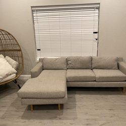 STOP 🛑 ✋ LOOK AT THIS MODERN COUCH