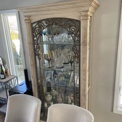 China Cabinet 