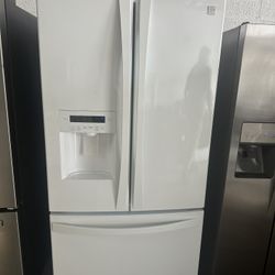 33 Wide French Door Refrigerator 