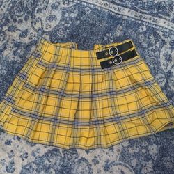 FOREVER 21 Yellow Duel-Buckle Pleated Plaid Skirt 