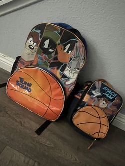 4 Backpacks And A Lunch Bag For 12$ Or 4$ Each