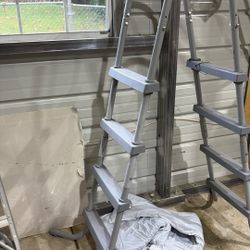 Pool Ladder