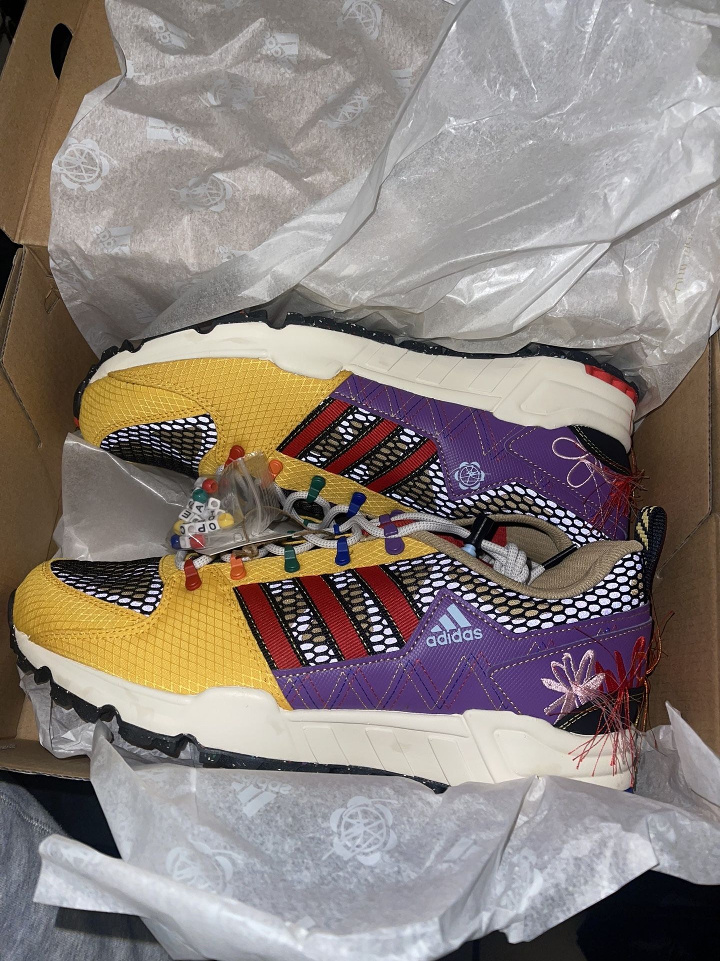 Equipment Support 93 Sean Wotherspoon