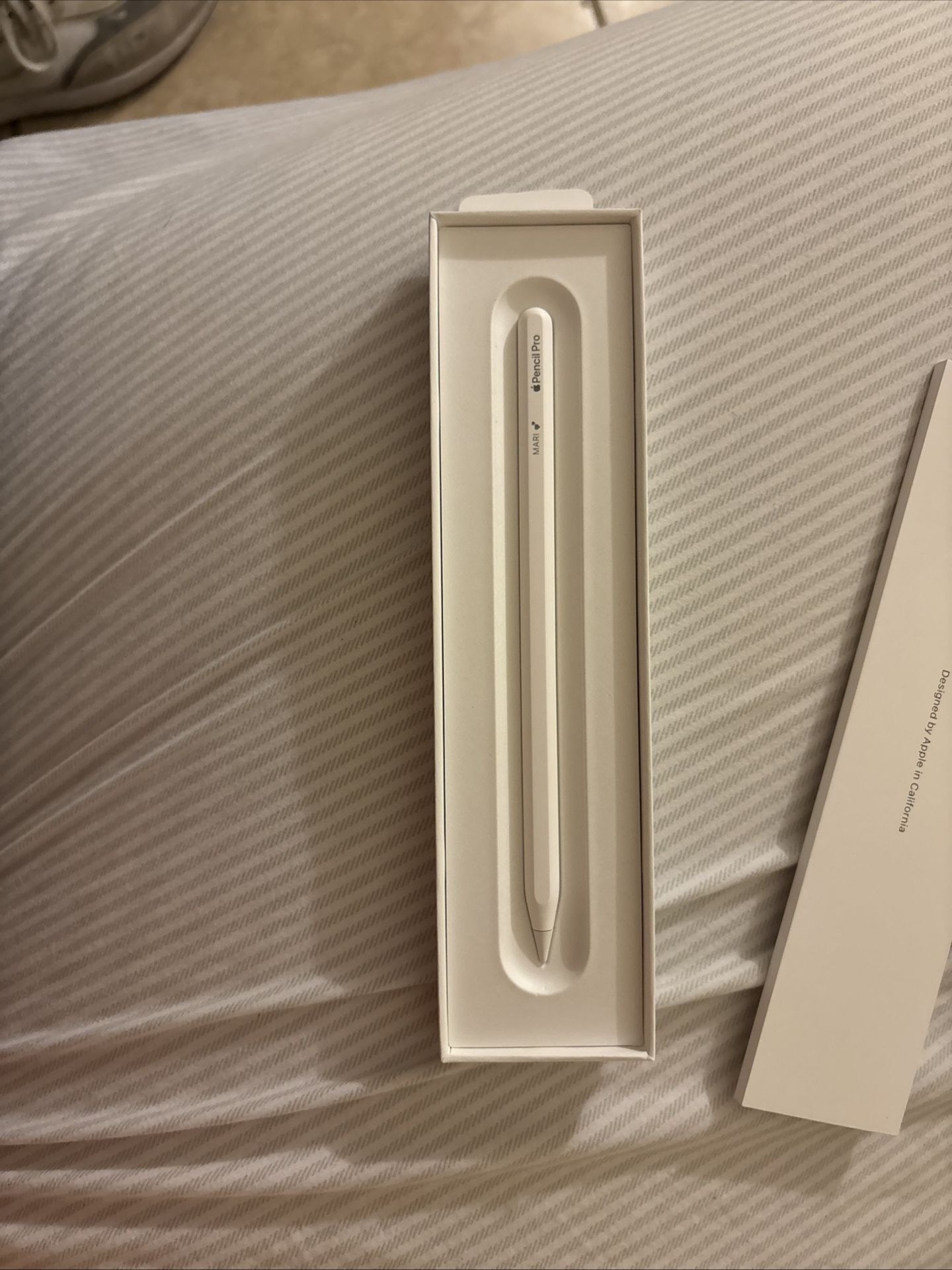 Opened Box Apple Pencil Pro Engraved With “MARI💕”