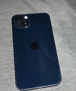 IPhone 13 like new unlocked all carriers 128gb