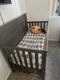 Gray Wood Convertible Baby Crib