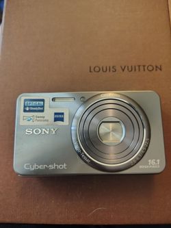 SONY w570 DIGITAL CAMERA 16 MEGAPIXEL