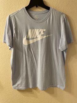 Nike Men's Light Blue T-Shirt,  Size L