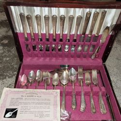 Silver Set Siverware