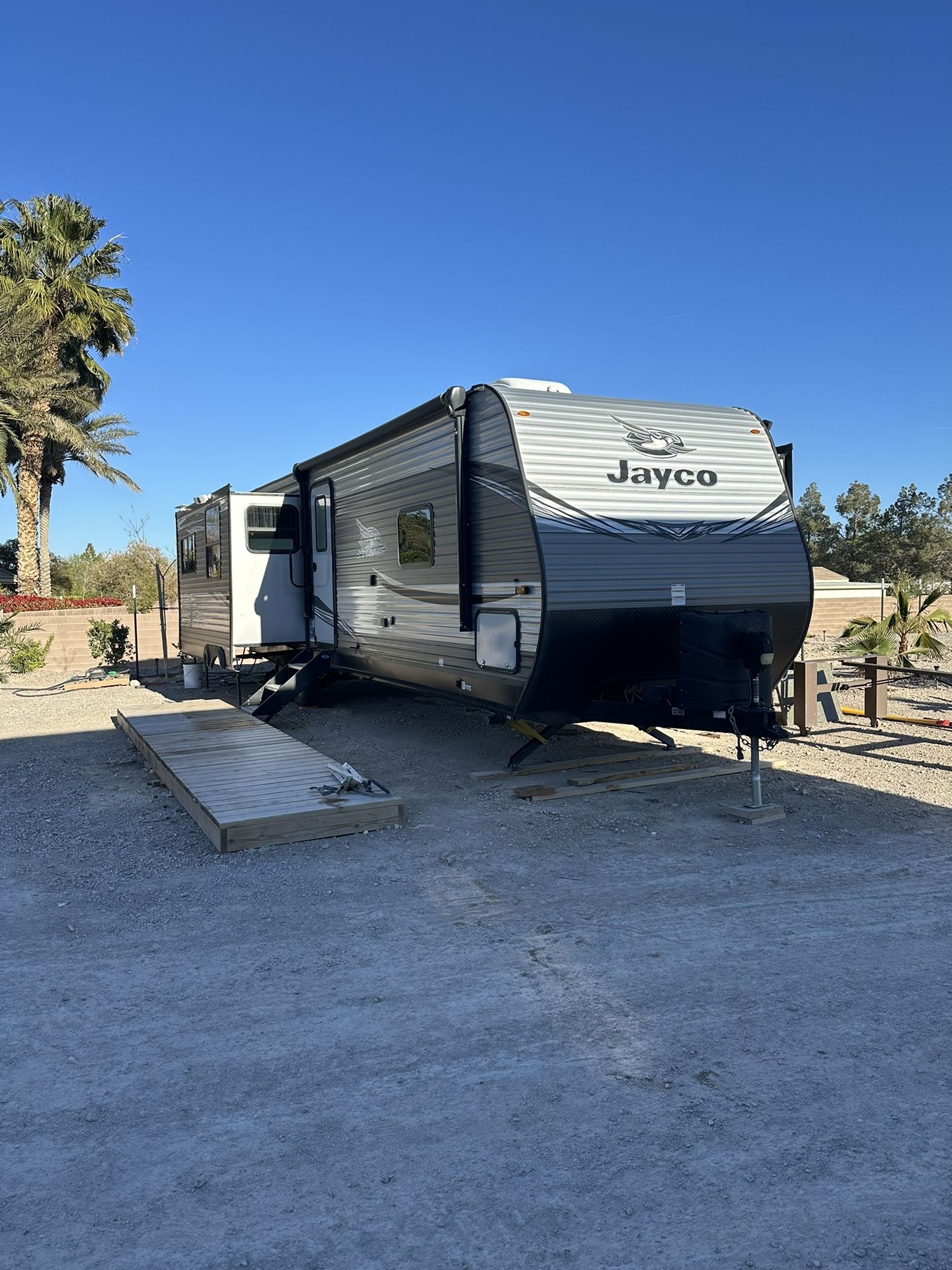 Jayco Travel Trailer. EXCELLENT CONDITION. Make Offer 