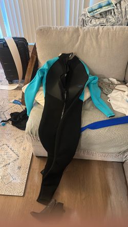 O’Neil Wet Suit (women’s)