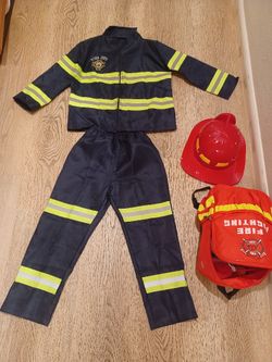 BOY'S FIREMAN COSTUME SIZE M