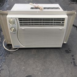 Very Good Condition Fedders Air Conditioner 