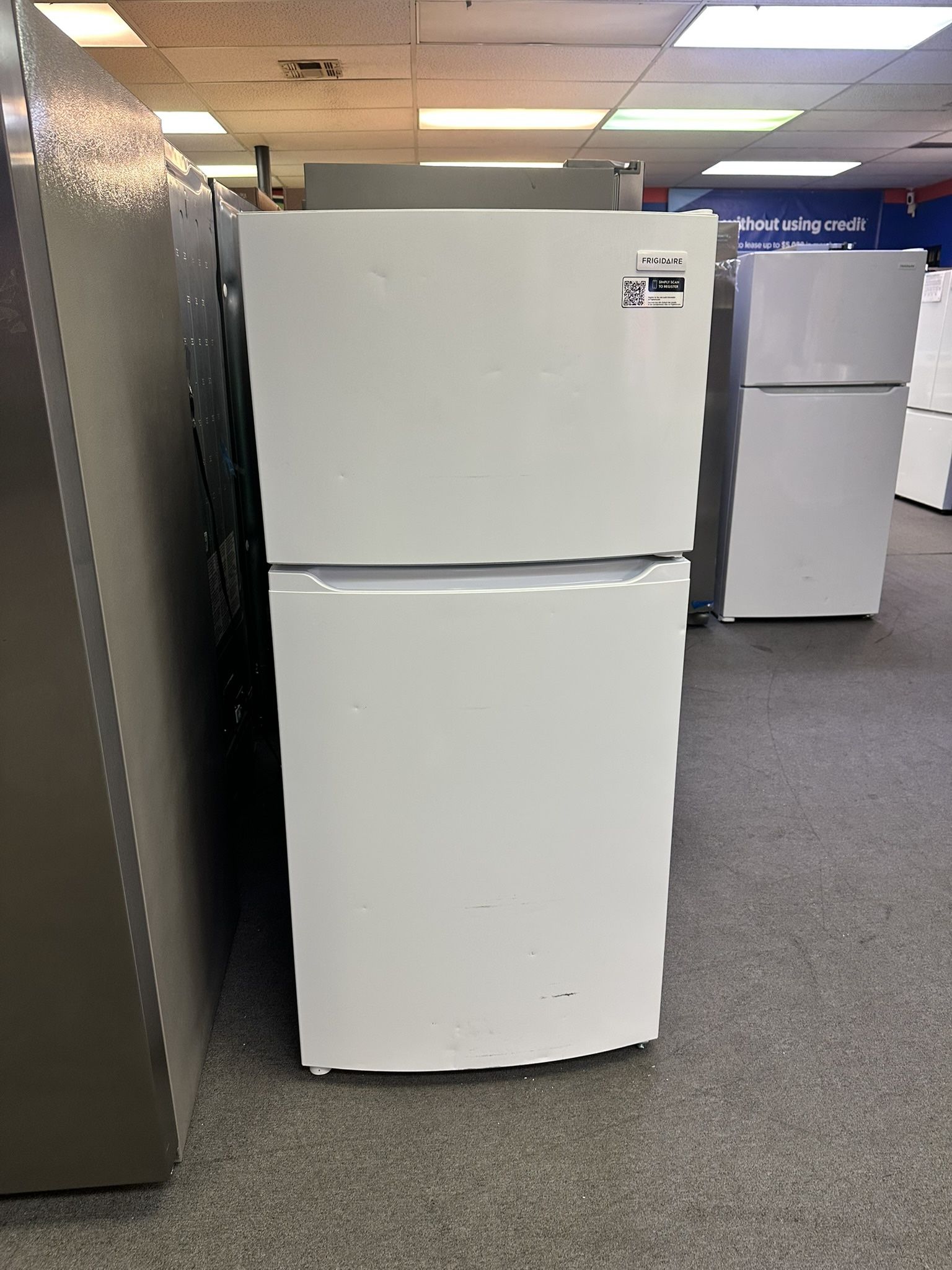 Frigidaire Refrigerator Top Freezer 