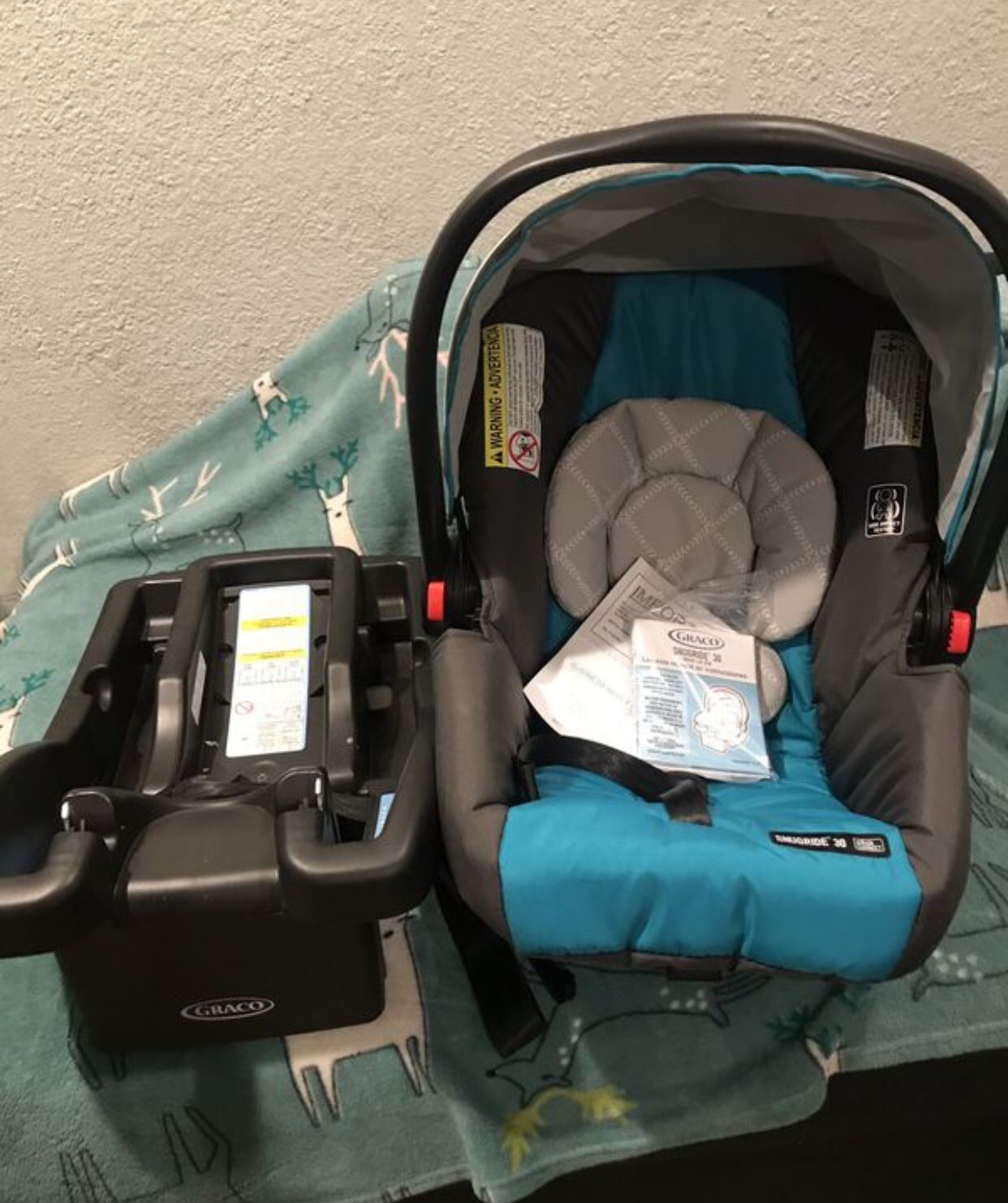 New graco car seat and base
