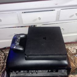 PS4 Slim