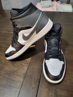 Air Jordan 1 Retro High Top Sneakers, Sz 12