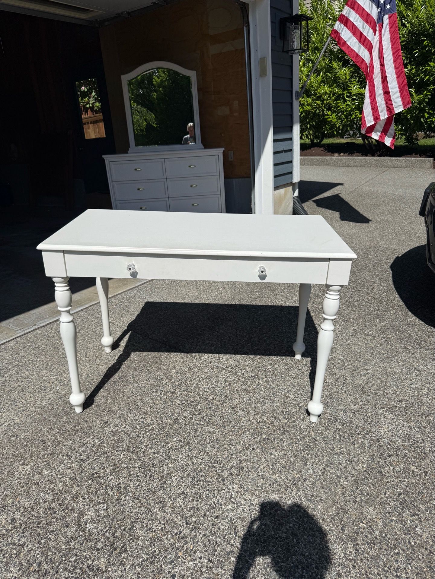 Simple white desk with drawer