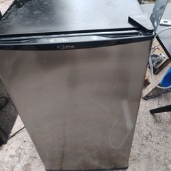 Mini Refrigerator 