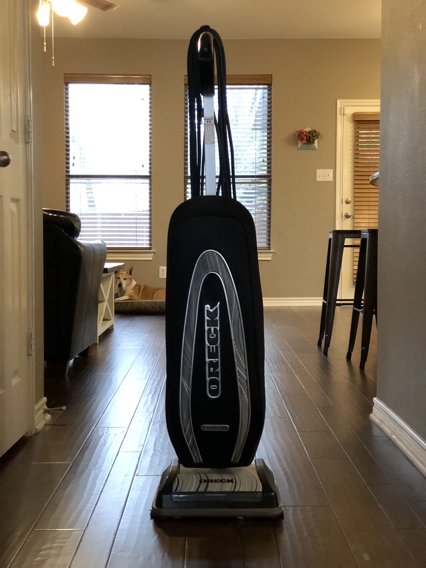 Oreck XL Signature Plus vacuum