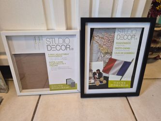 2 picture frames