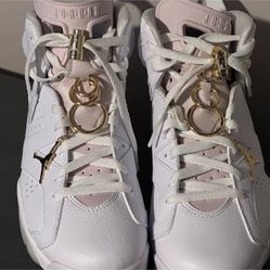 Air Jordan Retro 6s Golden Hoops 
