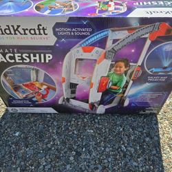 KidKraft Ultimate Spaceship