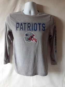 New England Patriots boys gray long-sleeve shirt size L (14-16)