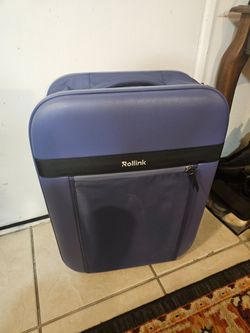 BRAND NEW CARRY ON LUGGAGE SIZE 21 INCH