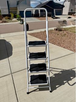 4-Step Iron Folding Step Stool Ladder