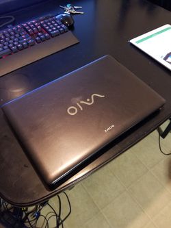 Sony Vaio Vpceb23fm laptop 2.27ghz i3, 4gb , 500gb, HDMI win7 office
