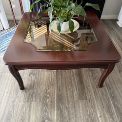 Cherry Wood Coffee Table with Glass Inset – Excellent Condition!